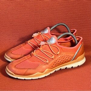 Ecco Women's Lynx Coral Blush Leather Speedlace Sneakers Sz 9-9.5 US Sz 40 EU